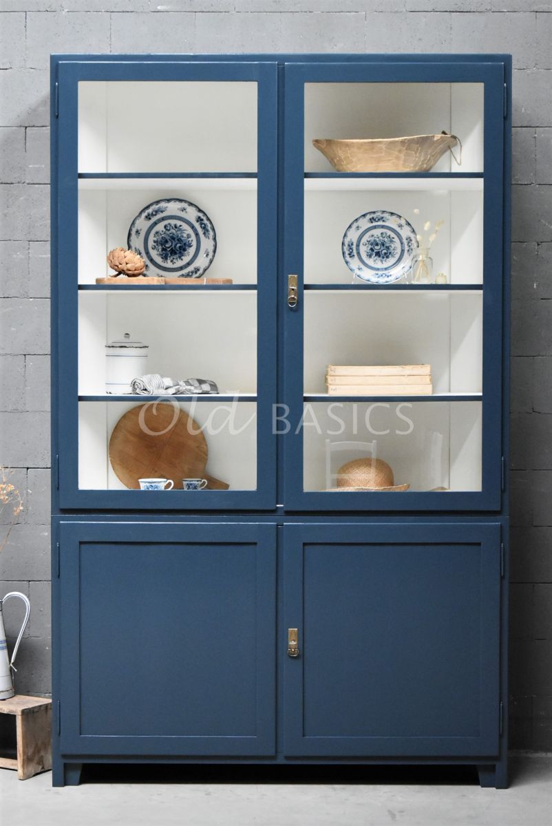 Detail van Vitrinekast Jeanette, 2 deuren, RAL5008, blauw, materiaal hout